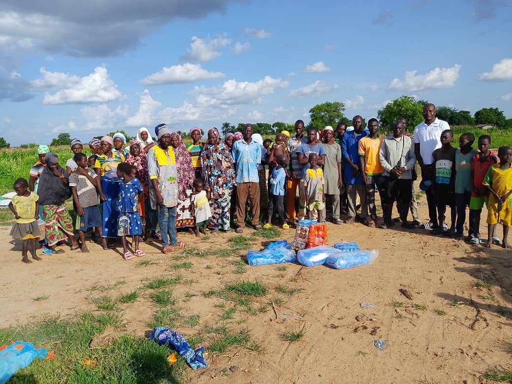 Distribution de kits aux familles bénéficiaires